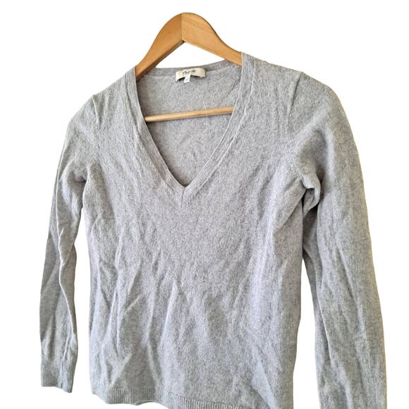 Madewell Women's Gray 100% Merino Wool Cropped V-Neck Sweater - Size Small - Picture 3 of 8